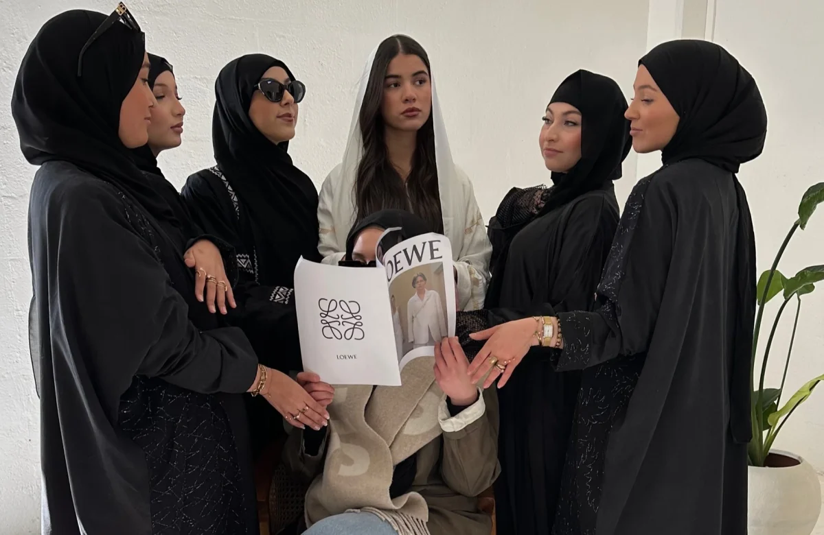 Comment choisir une Abaya en 2025 ?