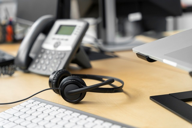 Confier la gestion de la relation client à un call center