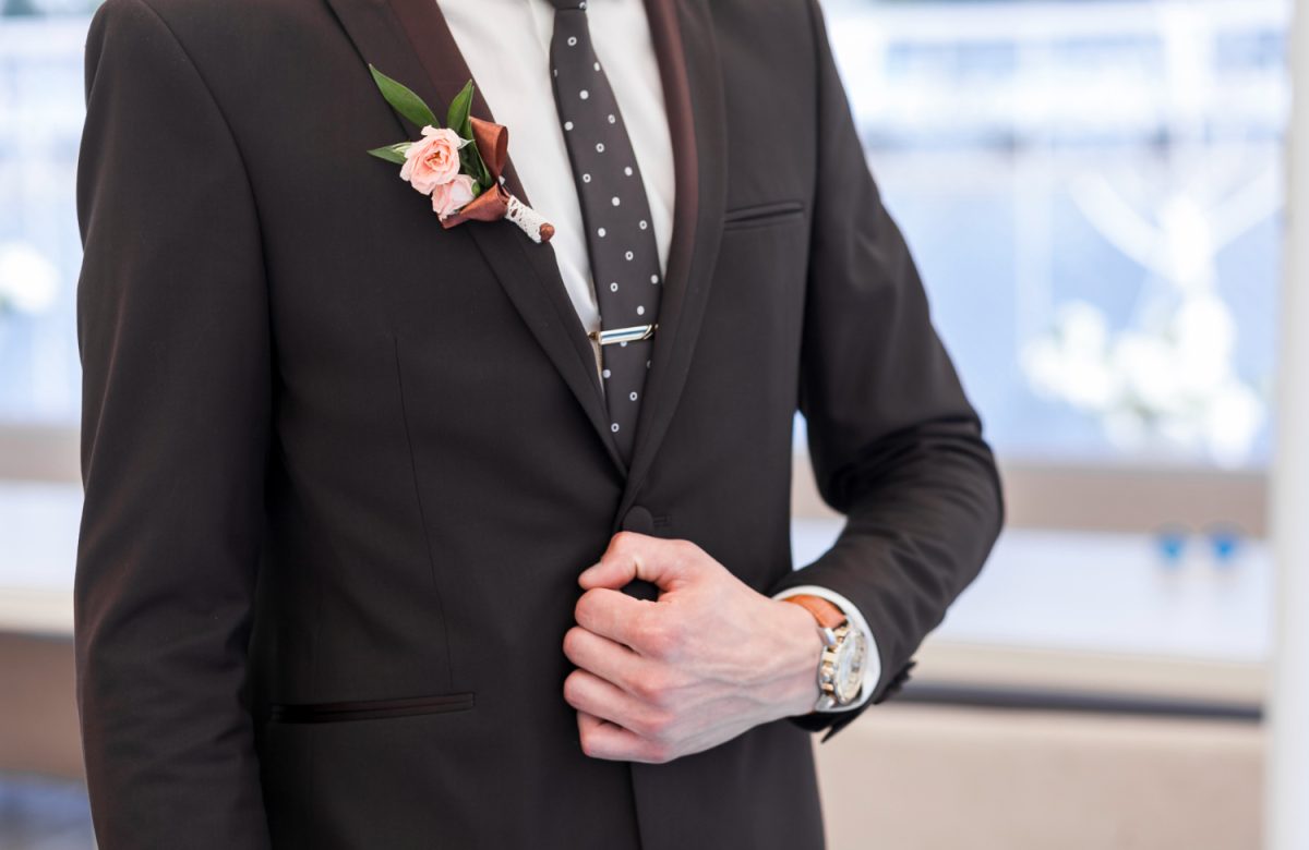 Comment choisir son costume de mariage avec soin